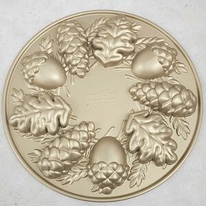 Nordic Ware Woodland Cakelets Cake Pan Pinecone Potluck Muffin Brownie Snack Mom